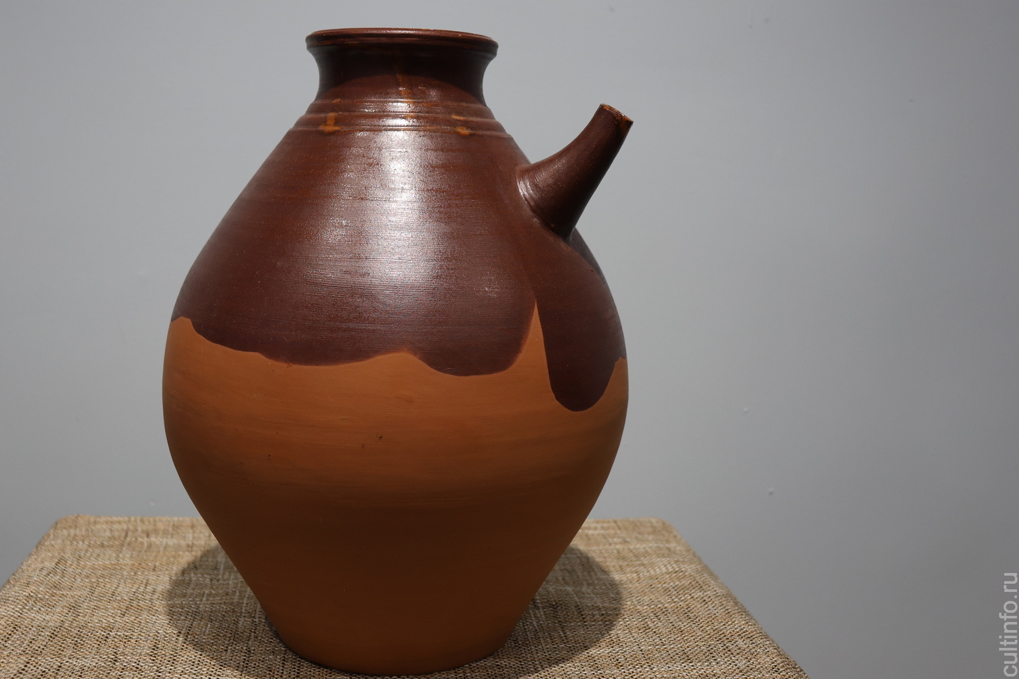 Керамику Сергея Лопатенко и его коллег представили на выставке в Мастерской Татьяны Чистяковой в Вологде